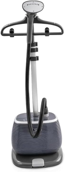 بخارگر لباس Flugel – با توان 1600 وات، رنگ مشکی، مناسب برای صاف کردن سریع و آسان چروک لباس‌ها، همراه با گارانتی 24 ماهه.