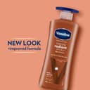 لوسیون بدن Vaseline Intensive Care مخصوص پوست‌های خشک تا خیلی خشک، مدل Cocoa Radiant با جذب سریع و مرطوب‌کنندگی ۷۲ ساعته، در بسته‌ی ۲ عددی ۴۰۰ میلی‌لیتری. 529