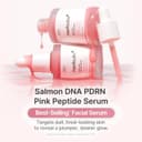 سرم medicube Salmon DNA PDRN Pink Peptide – سرم درخشش صورتی با پپتید، نیاцинامید و فرمول آبرسان، مرطوب‌کننده و سفت‌کننده پوست. مناسب برای یکنواخت‌سازی رنگ پوست. محصول مراقبت پوستی کره‌ای. حجم 1.01 اونس (مدل Salmon DNA PDRN). 536