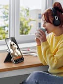 پایه تبلت UGREEN، پایه iPad قابل تنظیم برای میز، نگهدارنده تبلت سازگار با قاب‌های ضخیم، پایه بلند iPhone سازگار با تمام تلفن‌های همراه، iPhone 14، iPad، تبلت 4-10 اینچ، رنگ مشکی برای میز 287