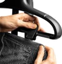 بخارگر لباس Flugel – با توان 1600 وات، رنگ مشکی، مناسب برای صاف کردن سریع و آسان چروک لباس‌ها، همراه با گارانتی 24 ماهه. 1151