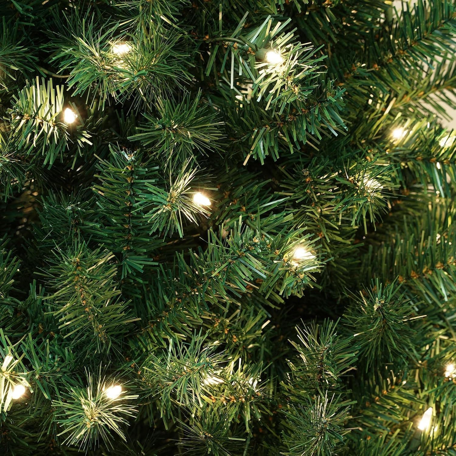 درخت کریسمس NIBEMINENT با نور، درخت مصنوعی 210 سانتی‌متری Christmas Tree 7ft برای خانه، دفتر، تزیین مهمانی با 1600 سرشاخه، 400 چراغ سفید گرم و چندرنگ، لولا و پایه فلزی، سبز 7FT/210CM (با نور) 330