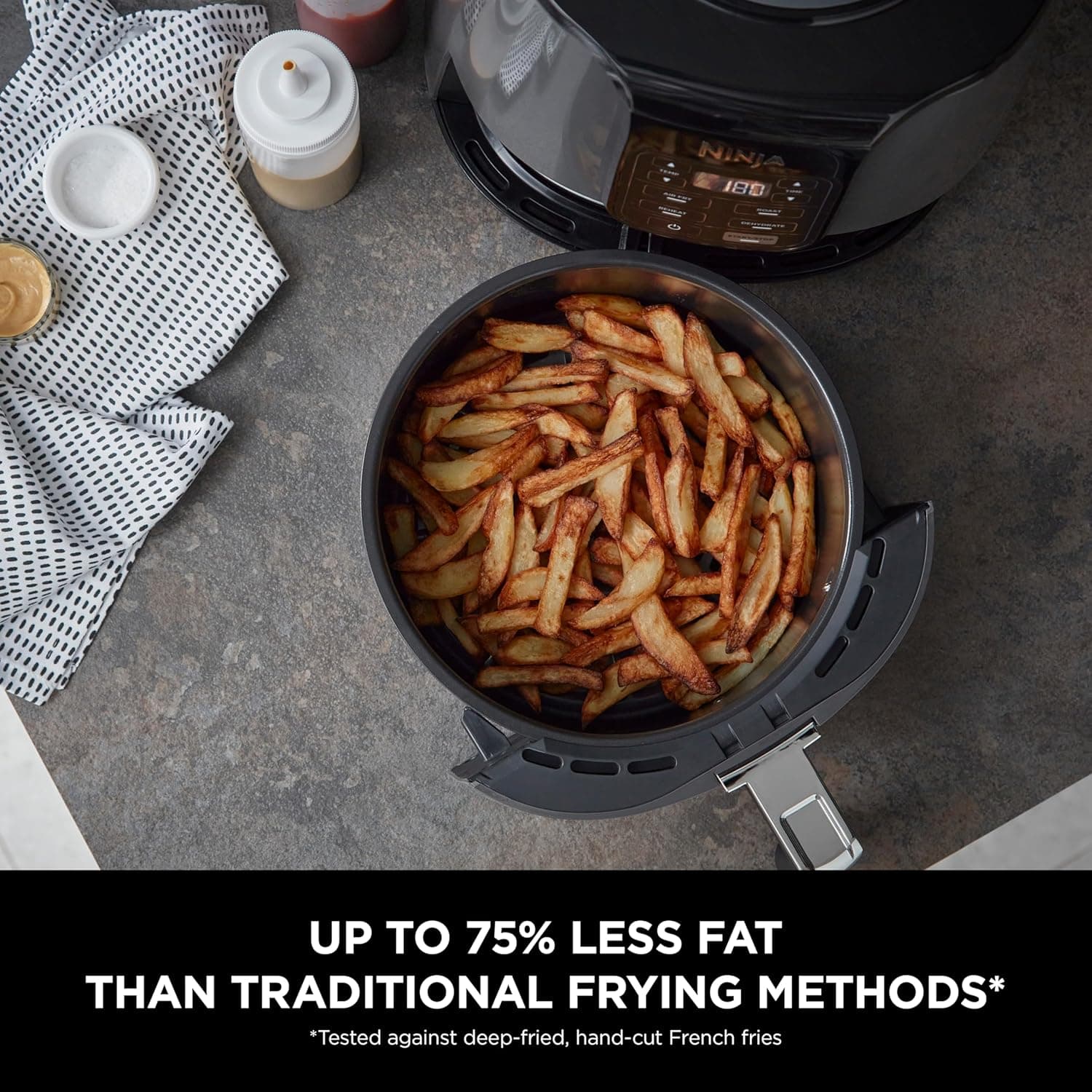 سرخ‌کننده‌هوا Ninja با 4 عملکرد پخت، Air Fry، Roast، Reheat، Dehydrate، ظرفیت 3.8 لیتر، توان 1550 وات، رنگ خاکستری و مشکی، مدل AF100ME، 2 سال گارانتی، کشوی تکی 3.8 لیتر مشکی 1930