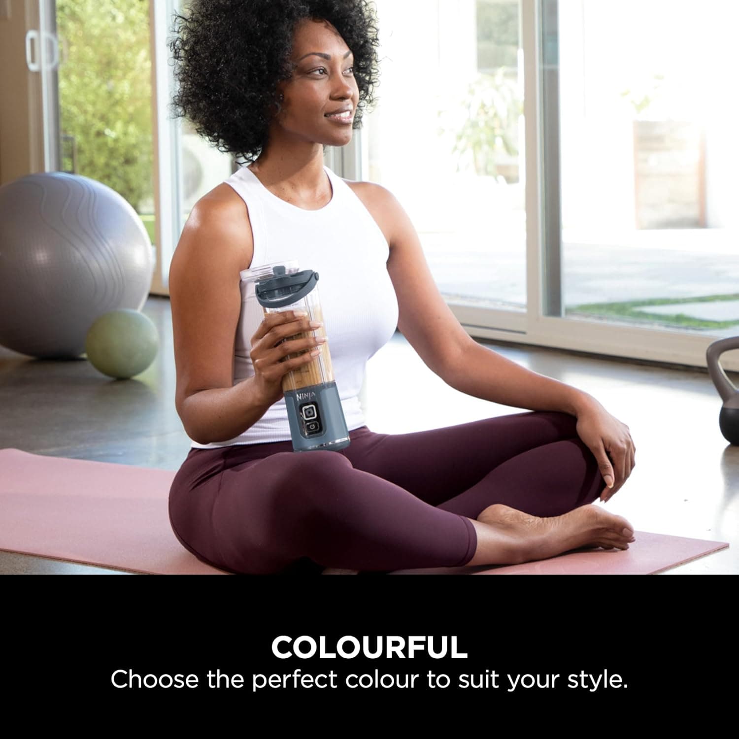 مخلوط‌کن قابل حمل Ninja Blast، ۵۳۰ میلی‌لیتر، درب ضد نشت و دهانه نوشیدن، قابل شارژ، مناسب اسموتی قابل حمل، شیک پروتئین، مخلوط کردن یخ و میوه یخ‌زده، رنگ Denim Blue، مدل BC151MENV، ۲ سال گارانتی رنگ Navy 2075