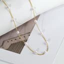 گردنبند مروارید طلایی زنانه، گردنبندهای مروارید آب شیرین لایه‌ای با آبکاری طلا 14K برای زنان، زنجیر ساده و مد روز Herringbone با گردنبند مروارید برای زنان، جواهرات طلای زنانه مناسب هدیه، Satellite Pearl-Gold 2382