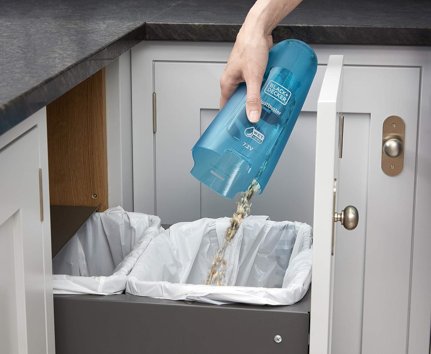 جاروبرقی دستی BLACK+DECKER 3.6V 1.5Ah Li-Ion بی‌سیم Wet & Dry Dustbuster، سفید/آبی - WDC115WA-B5، 3379