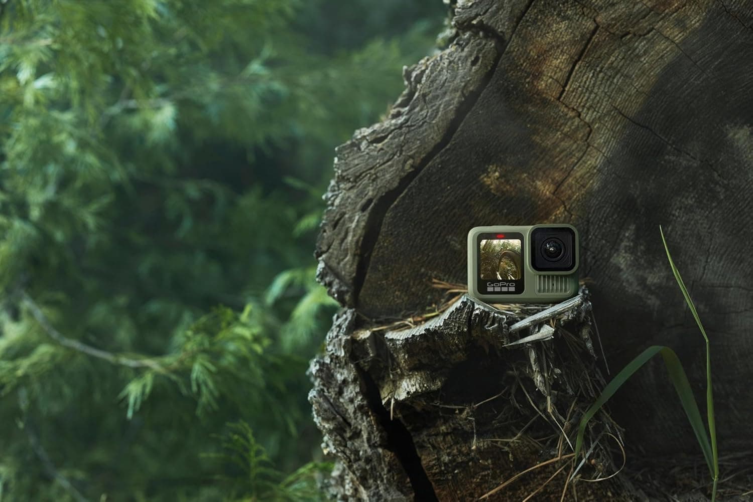 دوربین ورزشی GoPro HERO13 Black – رنگ سبز جنگلی (نسخه محدود)، ضدآب، فیلم‌برداری با کیفیت 5.3K60، عکس 27 مگاپیکسلی و سازگار با لنزهای سری HB. 535