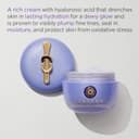 کرم مرطوبکننده Tatcha The Dewy Skin Cream: کرم غلیظ برای آبرسانی، حجمدهی و محافظت از پوست خشک و مختلط - 50 میلیلیتر / 1.7 اونس (1.7 Ounce) 1.7 Fl Oz (بسته 1 عددی) 1153
