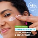 کرم مرطوبکننده NIVEA Soft، کرم مرطوبکننده برای صورت، بدن و دستها با ویتامین E و روغن Jojoba، کرم دست با رطوبترسانی عمیق، کرم روز همهکاره در تیوپ، ۷۵ میلیلیتر، ۱ عدد (بسته ۱ عددی) 2335